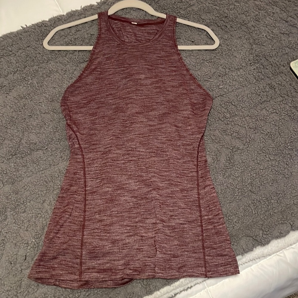 Lululemon tank